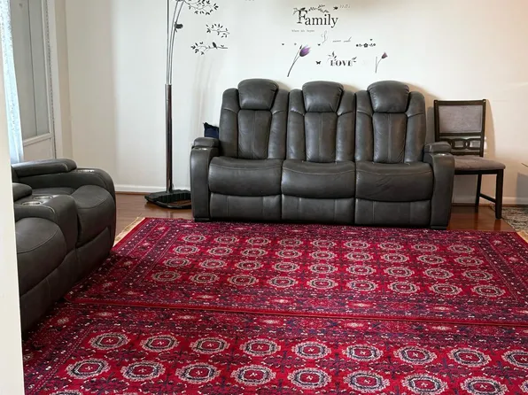 3701 S George Mason Dr, Falls Church, VA