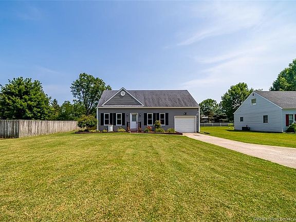 4th image of 1312 Calla Dr