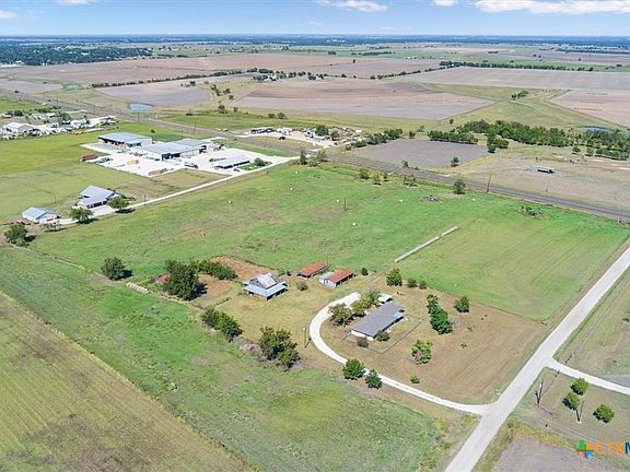 3rd image of 545 County Road 490