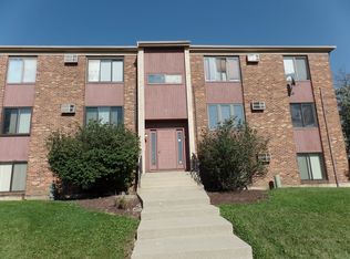 280 Canterbury Ln APT 3, Bolingbrook, IL 60440