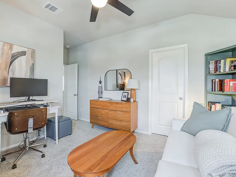 224 Stein Rd — Photo 25