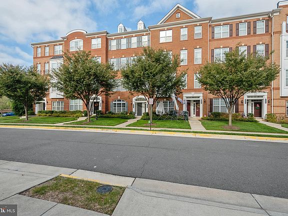 2nd image of 23485 Logans Ridge Ter