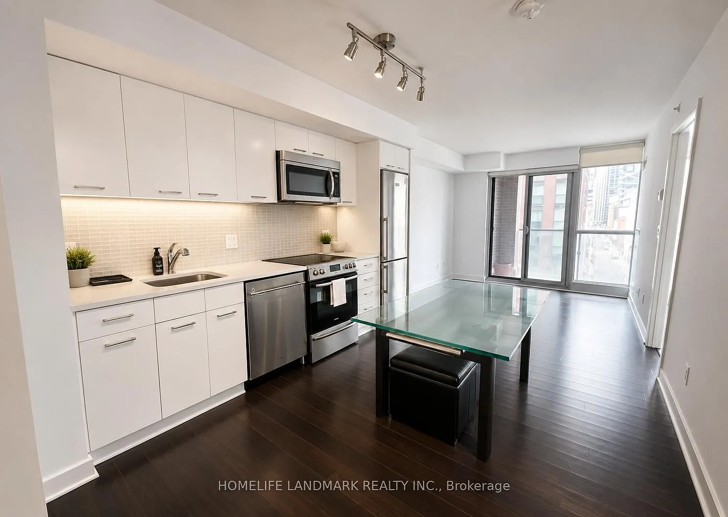 2 bed, $3,400 — Photo 4