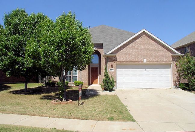 1st image of 207 Nutmeg Ln