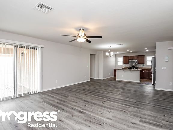 4th image of 929 W Desert Seasons Dr