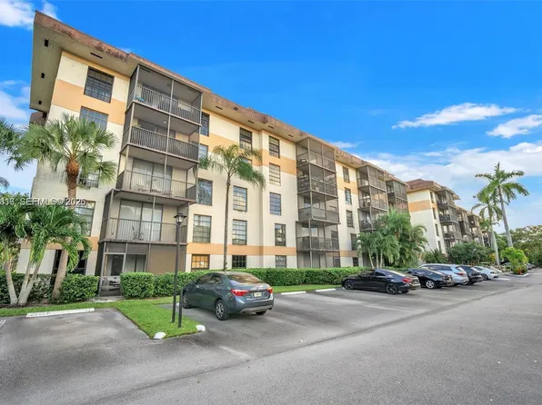 5570 NW 44th St APT 204A, Lauderhill, FL 33319