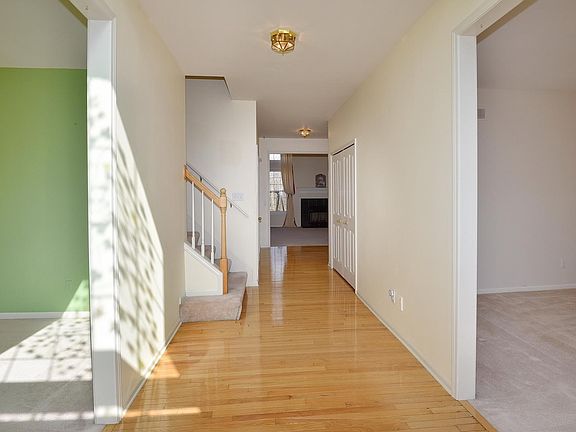 4th image of 360 Bracken Ct