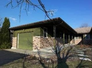 1624 Poplar Ln, Woodstock, IL 60098
