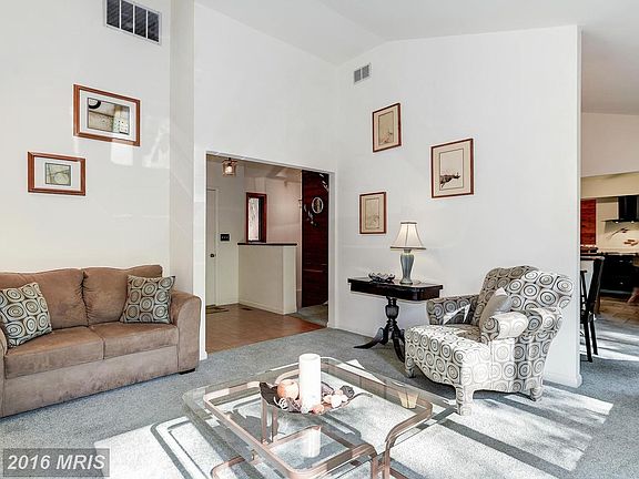 4th image of 506 Timber Woods Ct