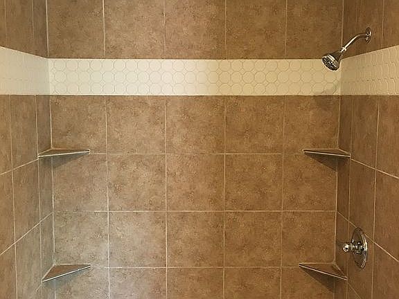 Master bathroom 1