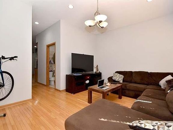 2nd image of 1737 N Rockwell St #1
