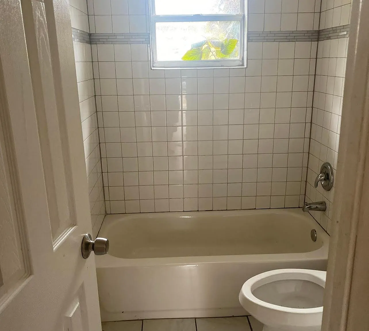 1212 Nobles Ter — Photo 4