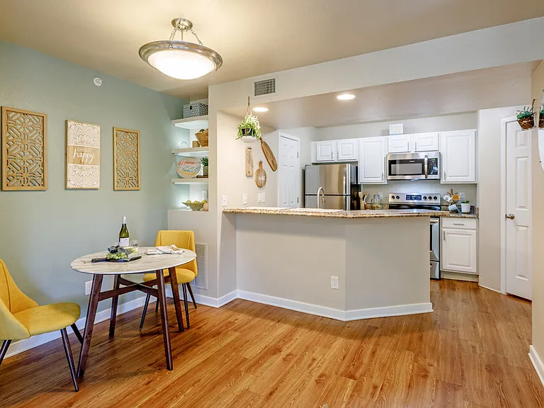 UTE CREEK APARTMENTS — Photo 52