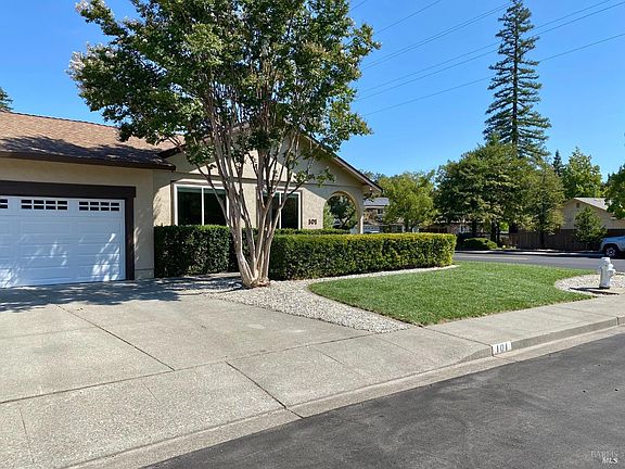 5th image of 101 Auburn Way