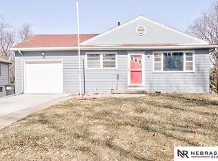 7512 Erskine St, Omaha, NE 68134