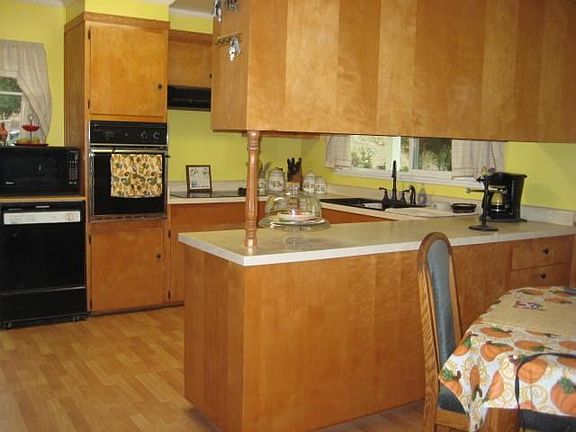 5th image of 276 Las Lomas Dr