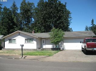 1635 E Grover Ave, Cottage Grove, OR 97424