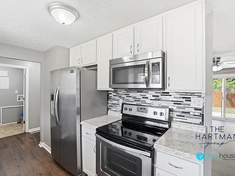 5455 Storck Dr — Photo 6