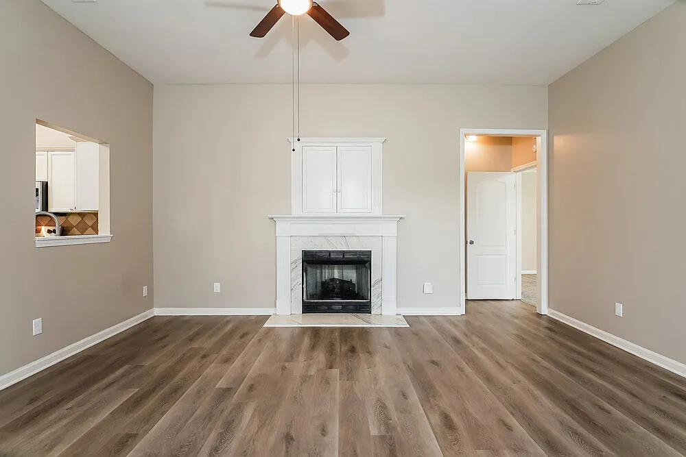 3 bed, 2.0 bath, 1480 sqft, $1,755 — Photo 4
