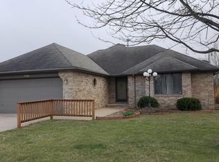 1936 E Shady Glen Dr, Springfield, MO 65804