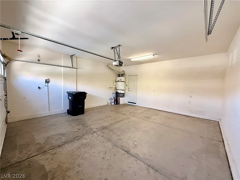 6459 Parrot Ridge Ct — Photo 16