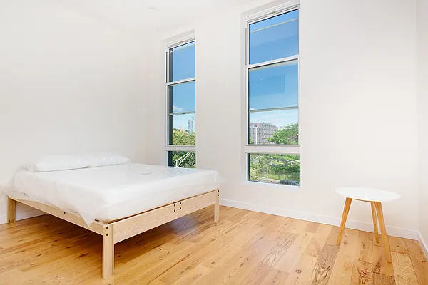 Rented by Nooklyn NYC LLC | media 14