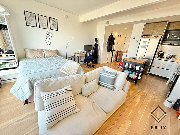 5th image of 1326 Ocean Ave #Hn