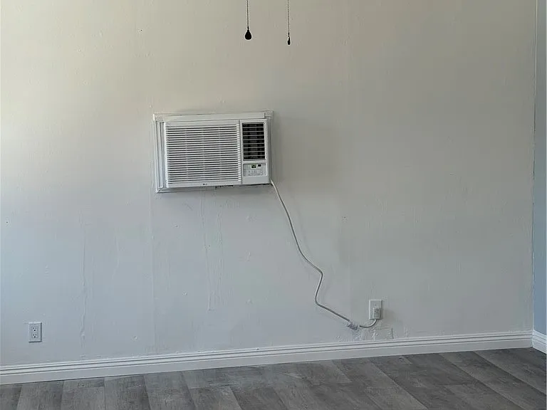 3520 W 111th Pl — Photo 7