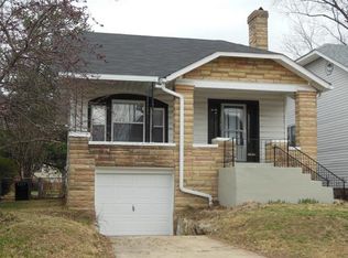 1725 Deerwood Ave, Louisville, KY 40205
