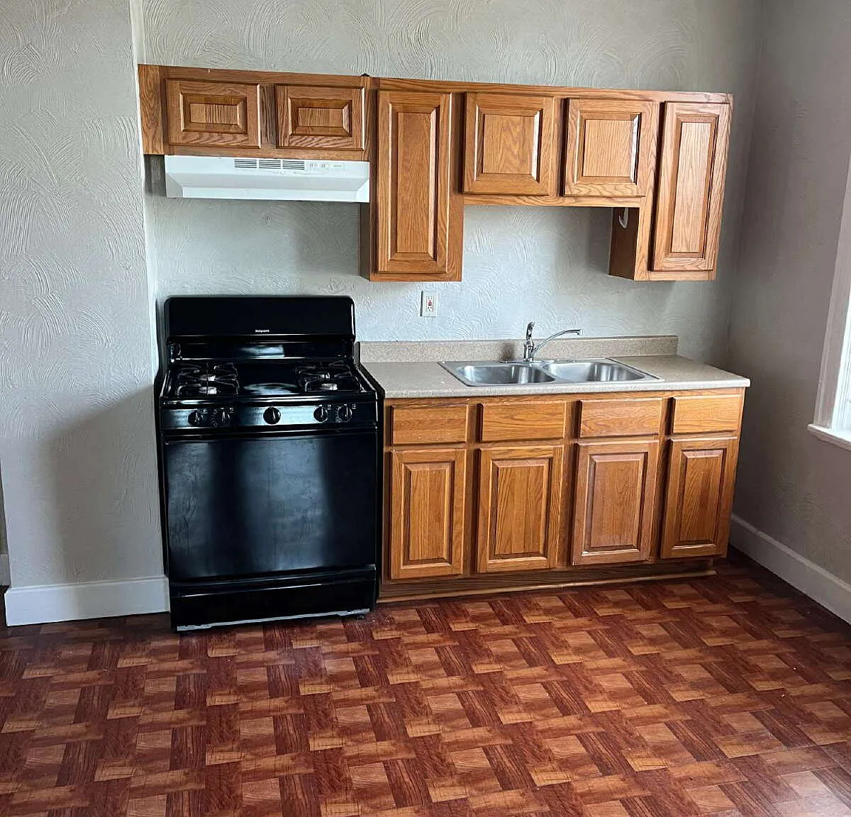 1 bed, 1.0 bath, $850 — Photo 4