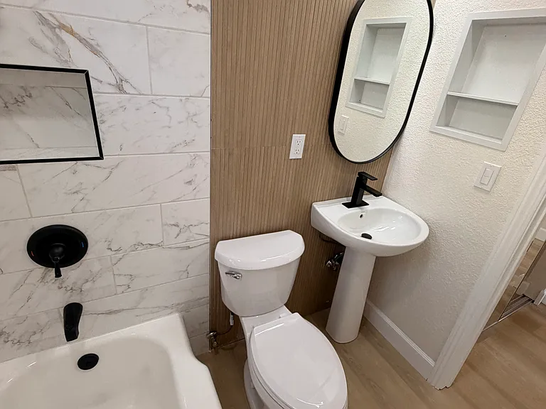6905 Saranac St #6905 — Photo 9