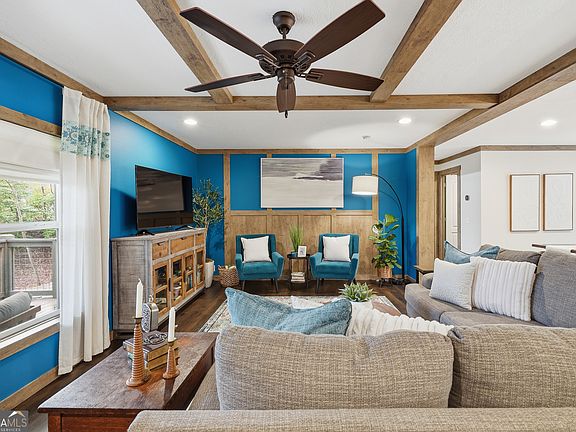 4th image of 621 High Lance Rd S