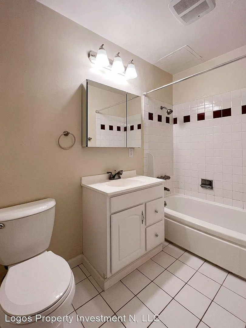 Vernon Apartments — Photo 4