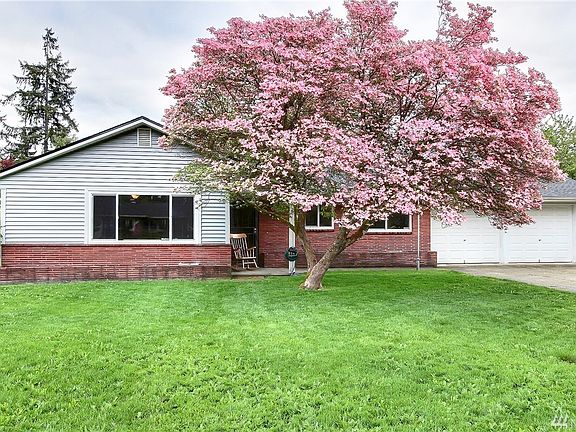 3rd image of 11807 Clover Creek Dr SW