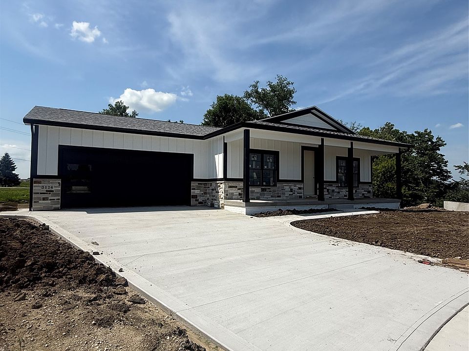 1st image of 3124 Woodbury Cir