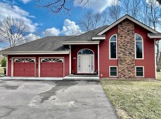 216 Douglas Dr, Buffalo, MN 55313
