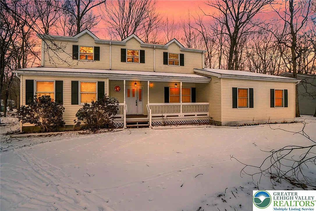 111 Brewster Way photo 1
