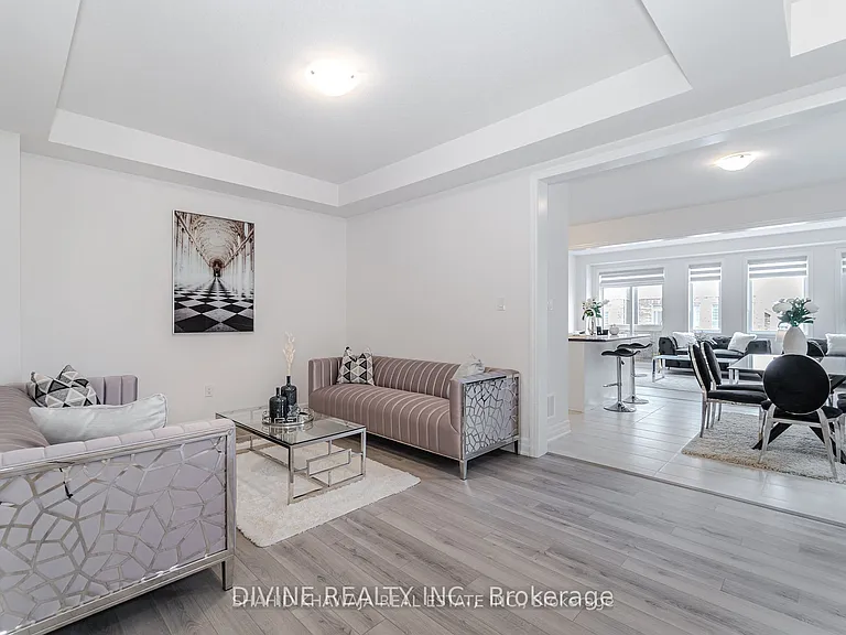 9241 White Oak Ave — Photo 8
