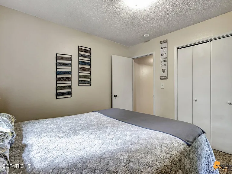 4521 Arctic Blvd #B — Photo 13