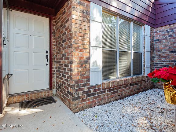 4th image of 1515 W POINTER Drive W