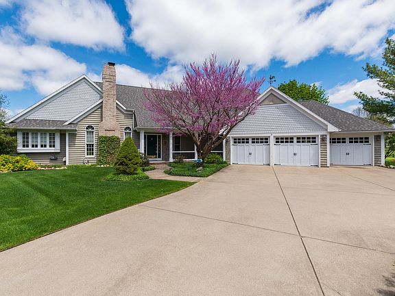 2nd image of 7367 Cottage Oaks Dr