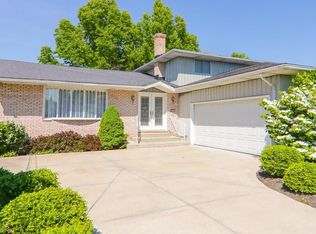 6991 Ivandale Rd, Independence, OH 44131