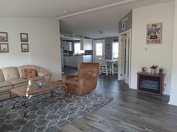 2nd image of 1209 W Highway 43