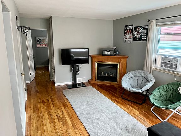 5th image of 660 Spartan Ave