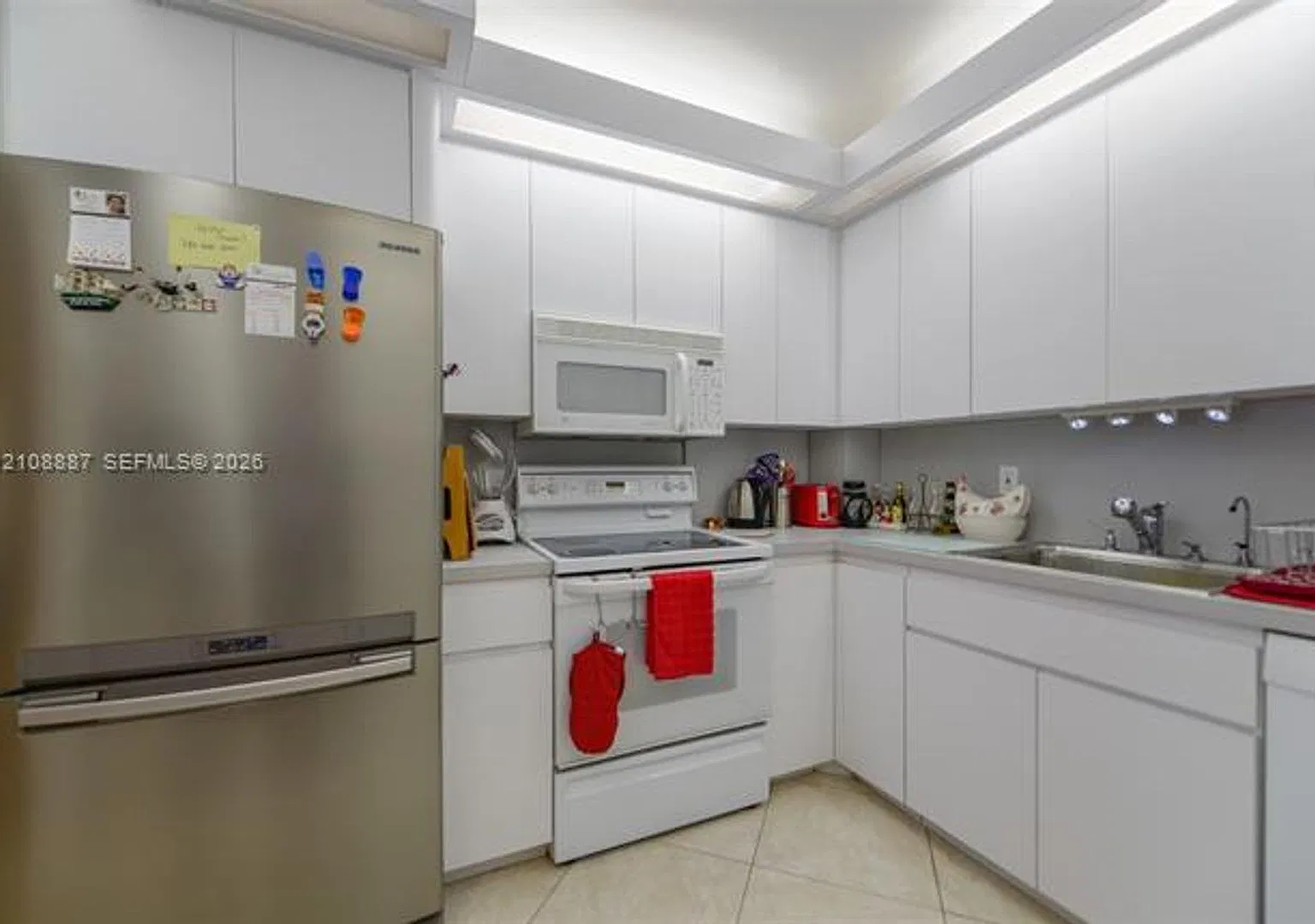 1950 S Ocean Dr cu-18Q, Hallandale Beach, FL 33009 — Photo 1