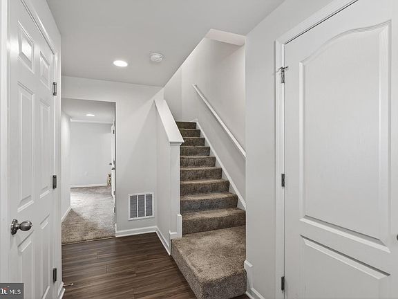 5th image of 80 Capshaw Rd