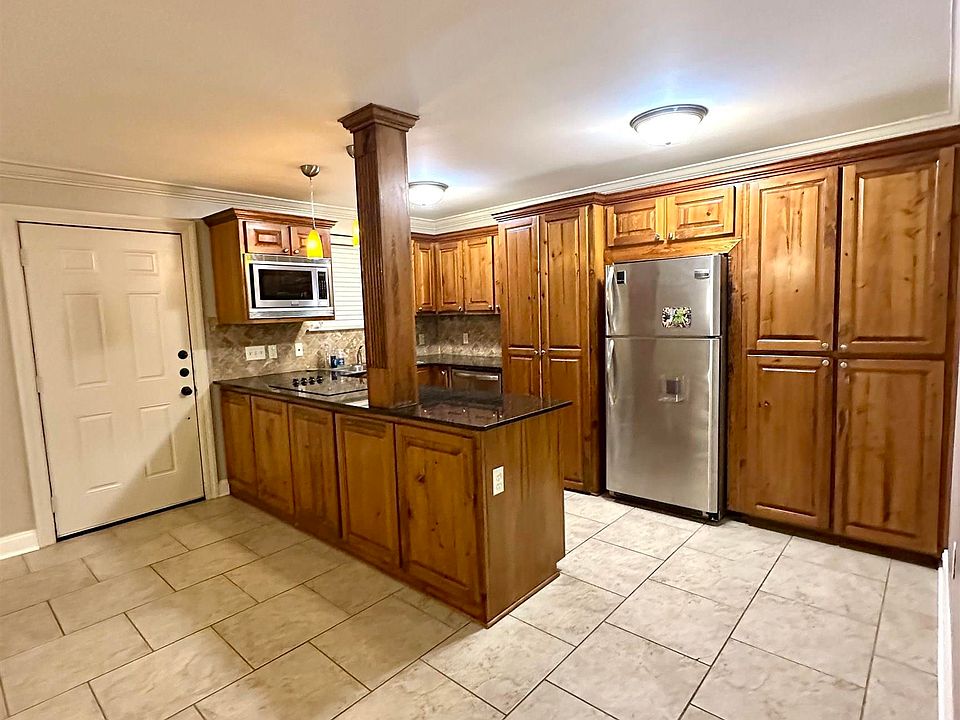 1st image of 1290 Park Blvd APT 111