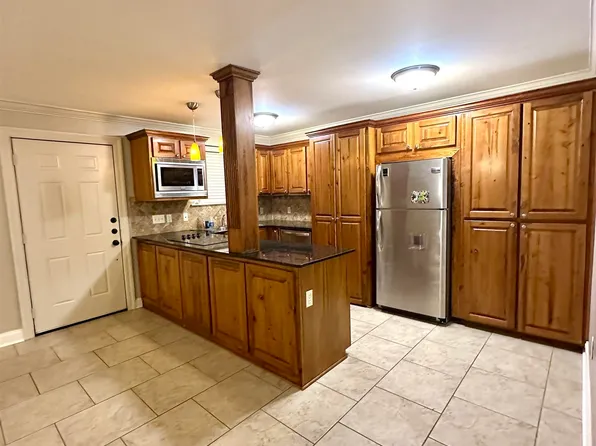 1290 Park Blvd APT 111, Baton Rouge, LA 70806
