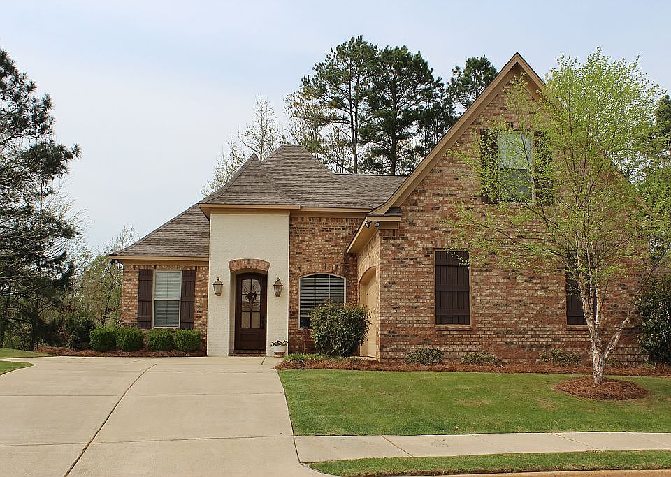 1st image of 305 Abbey Ln
