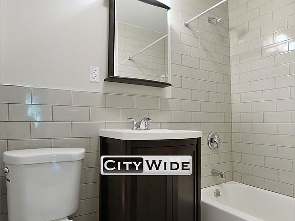 4th image of 1570 2nd Ave APT 2B
